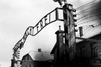 Auschwitz: τρόμος και αθλιότητα του ναζισμού